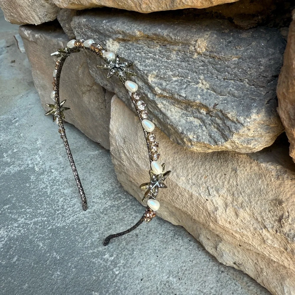 New🌟Anthropologie-Elegant Pearl and Crystal Headband